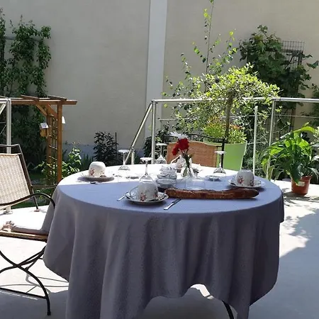 Le Jardin Des Quatres Saisons Maison d'hôtes 3*